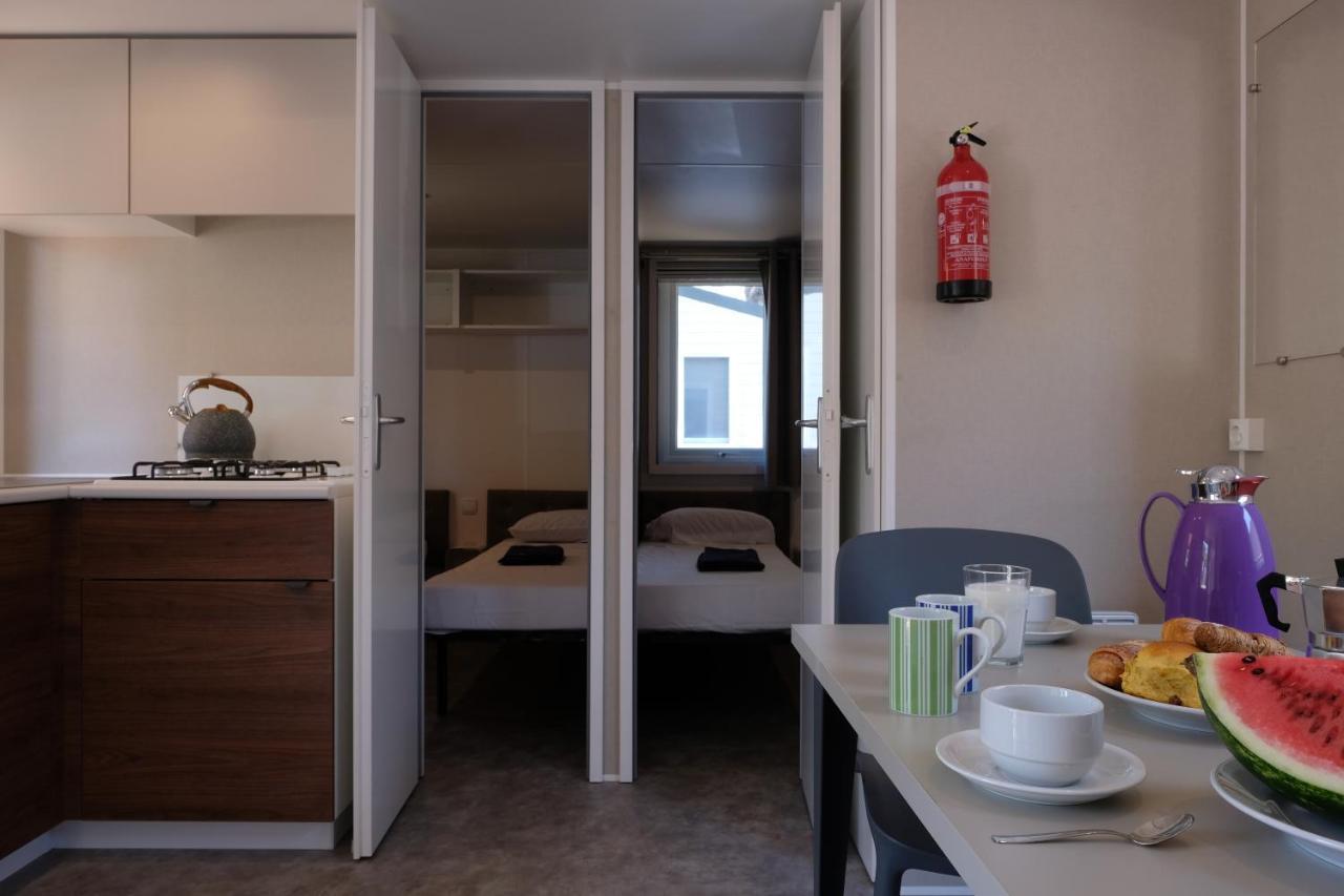 Happy Camp Mobile Homes In Camping Village La Masseria Gallipoli Bagian luar foto